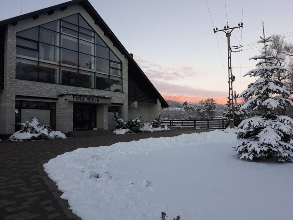 Pension Piriu' Morii Gura Humorului Buitenkant foto